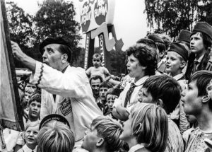 Pioniertreffen Cottbus, Pionier- und Pressefest, Meister Tusche – Cottbus, Brandenburg, DDR (08.08.1970)
