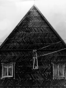 Hausfassade im Winter – DDR (1965-1969)