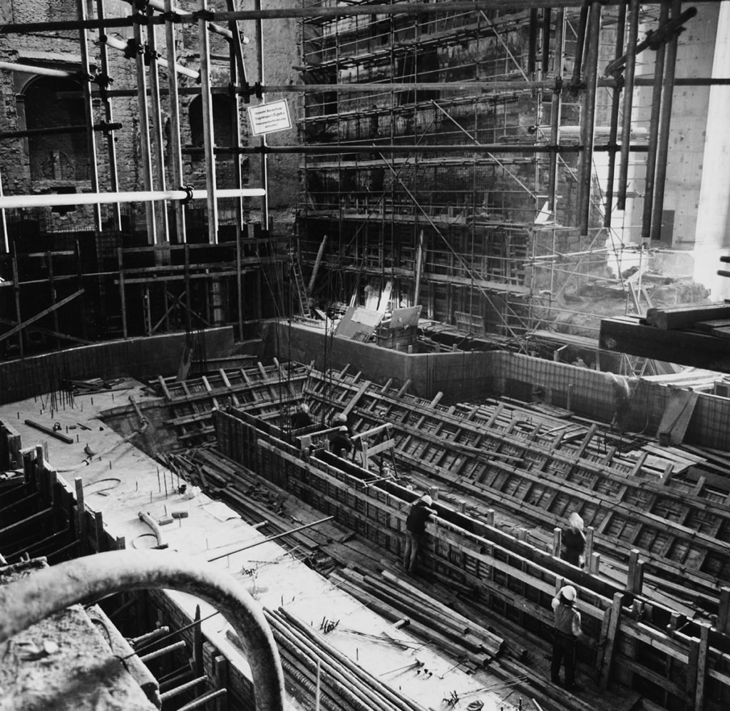 Wiederaufbau der Semperoper von 1977 bis 1985 Baustelle Bühne Dresden